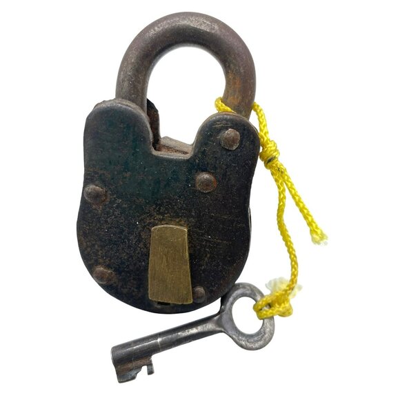 Vintage Rustic Steel Brass Padlock Heavy Duty Skeleton Key Lock Farmhouse - Picture 3 of 10